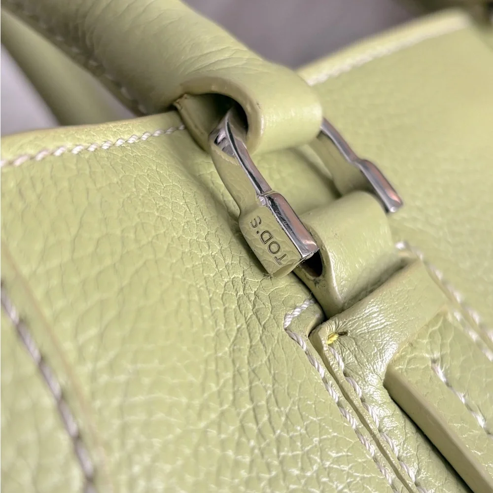 Tod’s Authentic Lime Green Leather Tote Handbag Bag Silver Hardware Women’s Rare